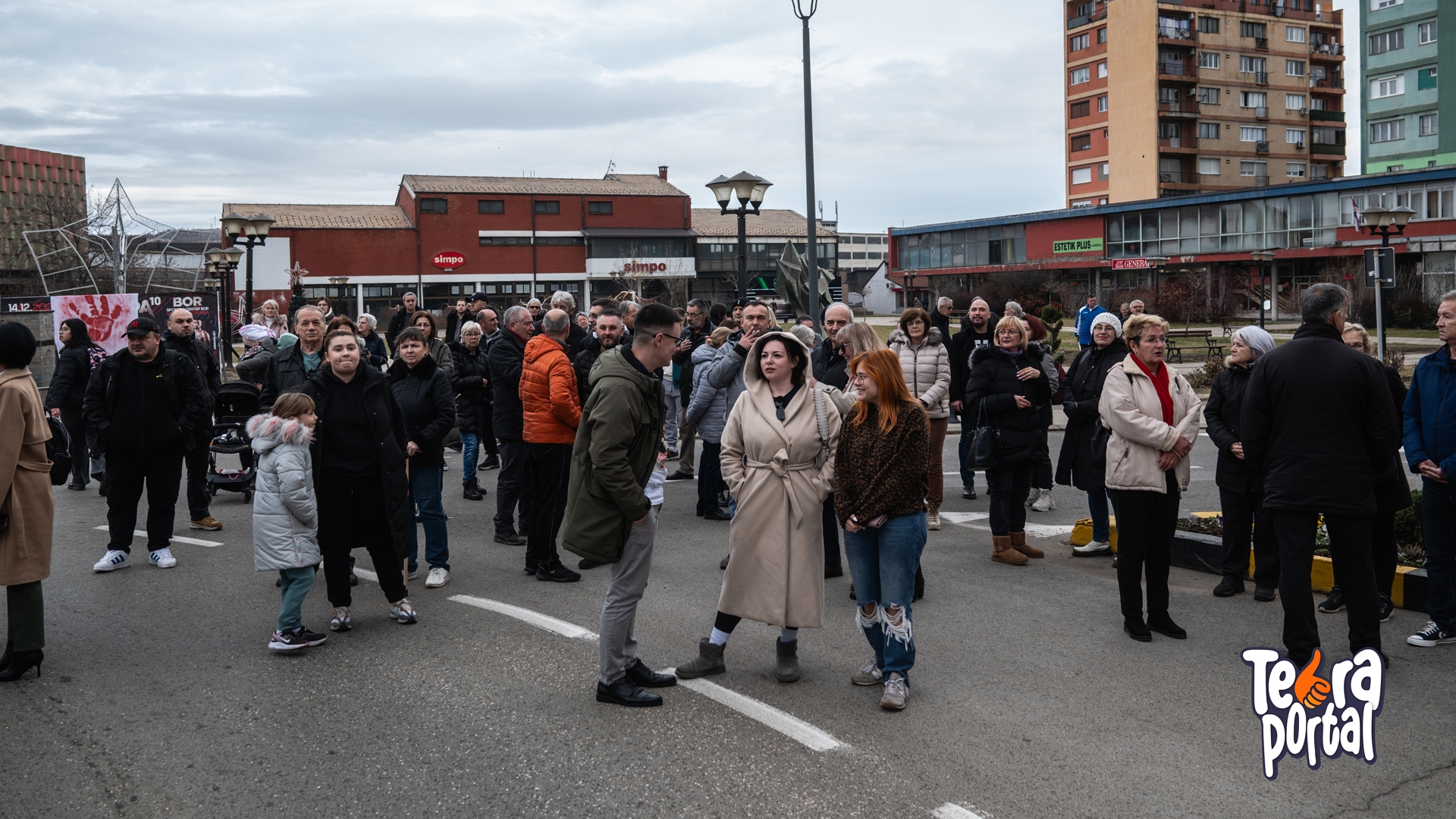 Trg oslobođenja - blokada_ NASLOVNA - 1