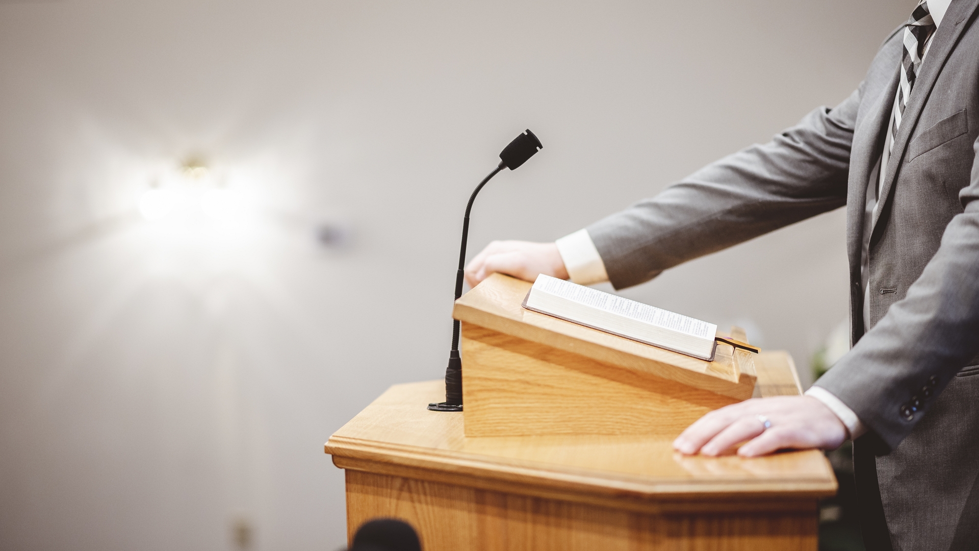 Freepik - Da li će ovo smiriti tenzijePremijer Vučević je podneo ostavku