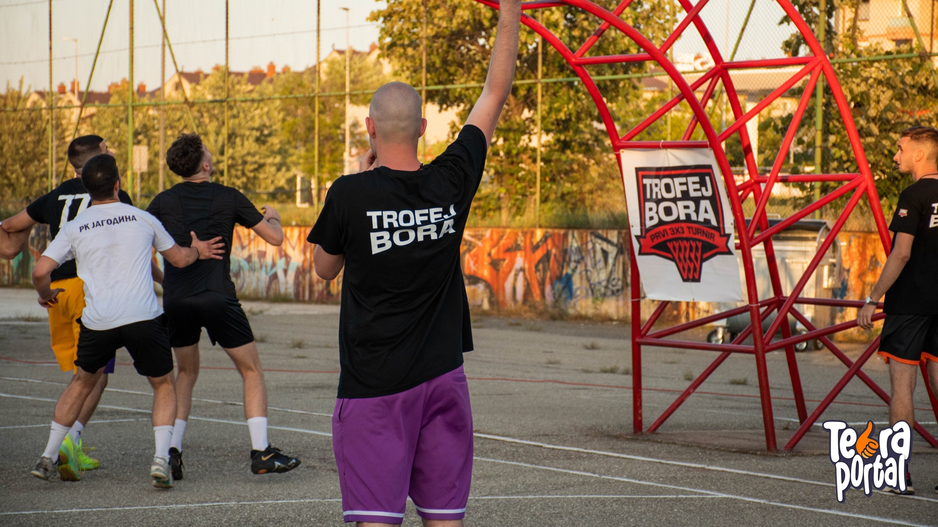 Trofej_Bora_naslovna