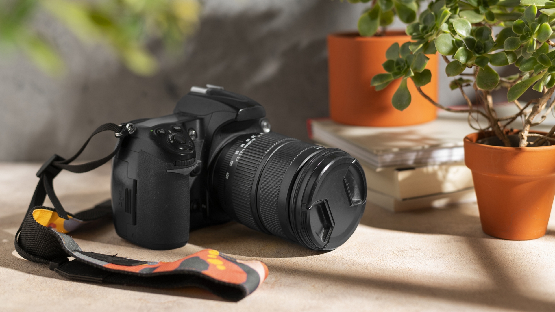 photo-camera-still-life-scaled_naslovna