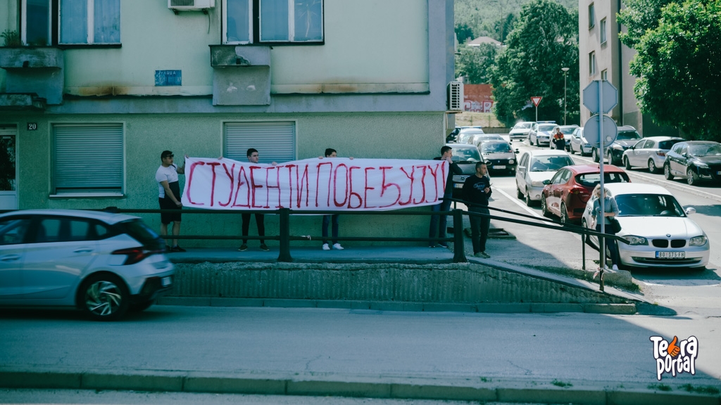 Naslovna - trubi za studente bor